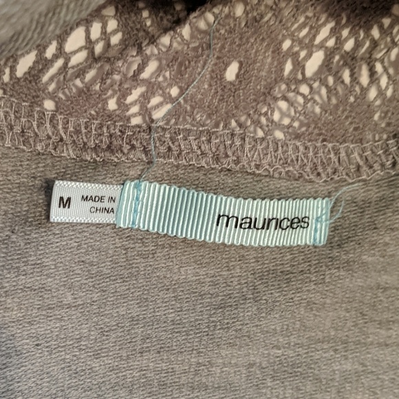 Maurices Shirt M 3/4 Sleeve Gray Lace Back - Picture 5 of 5